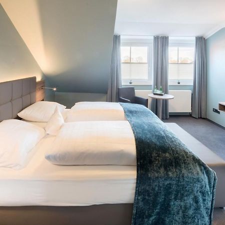 Hotel Zur Post - Economy Rooms Garrel Kültér fotó